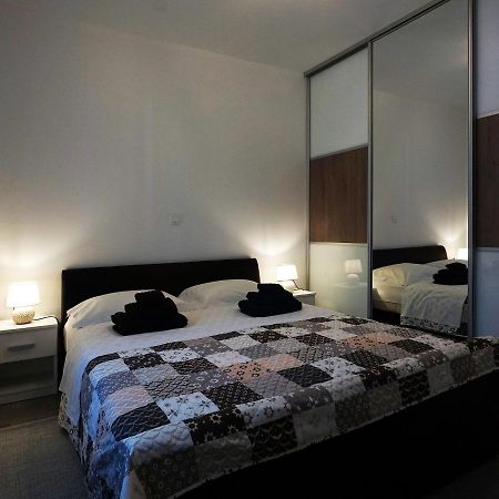 Deluxe Apartment Joia With Balcony On The Beach Bacvice, Free Parking, Old Town, Near Ferry Port スプリト エクステリア 写真