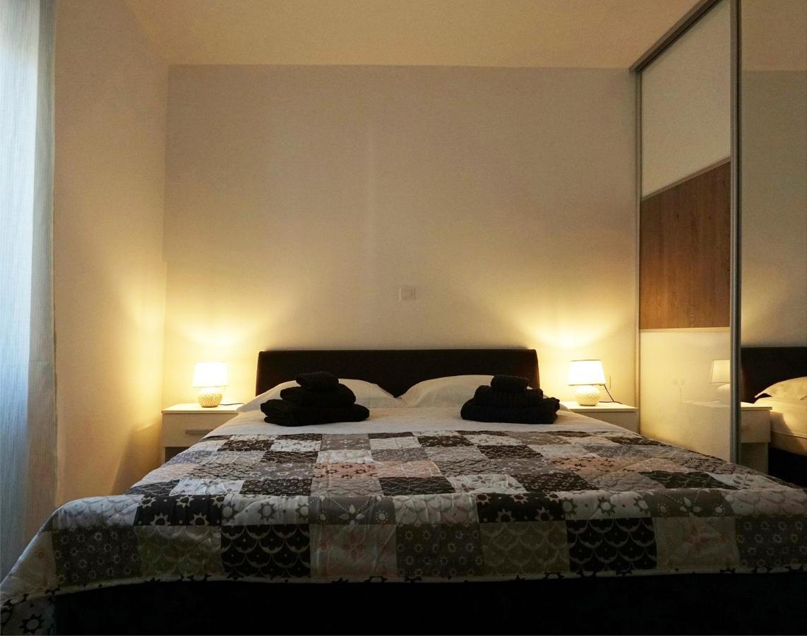 Deluxe Apartment Joia With Balcony On The Beach Bacvice, Free Parking, Old Town, Near Ferry Port スプリト エクステリア 写真