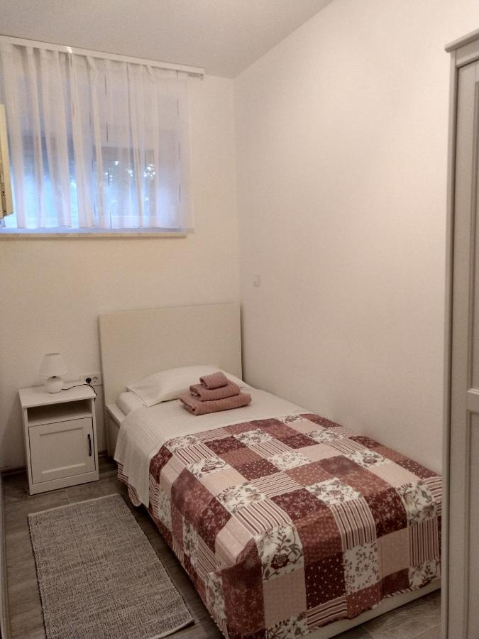 Deluxe Apartment Joia With Balcony On The Beach Bacvice, Free Parking, Old Town, Near Ferry Port スプリト エクステリア 写真